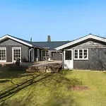 M407-vaeggerlose-bjergfruevej-3 Semesterbostad