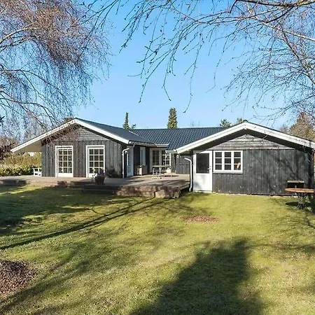 Semesterbostad M407-vaeggerlose-bjergfruevej-3 *