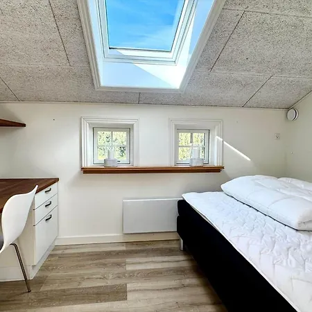 Holiday home M407-vaeggerlose-bjergfruevej-3 Boto By