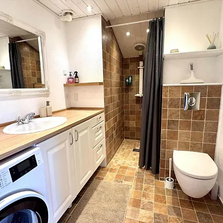 M407-vaeggerlose-bjergfruevej-3 * Bøtø By